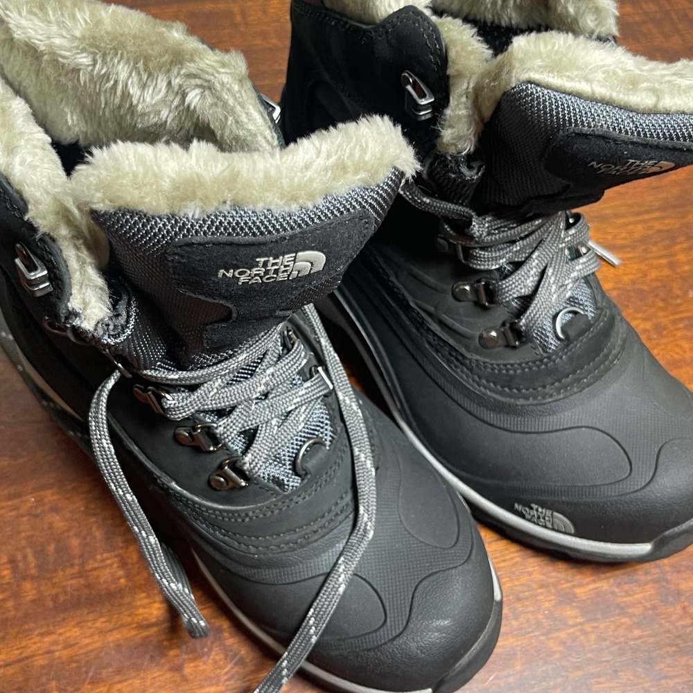 The North Face Waterproof Snow Boots Women's US 7 Black Faux Fur Lined Winter - Picture 16 of 16